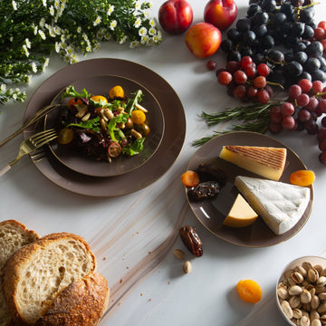 Round Taupe and Gold Plastic Plates | 10 Pack